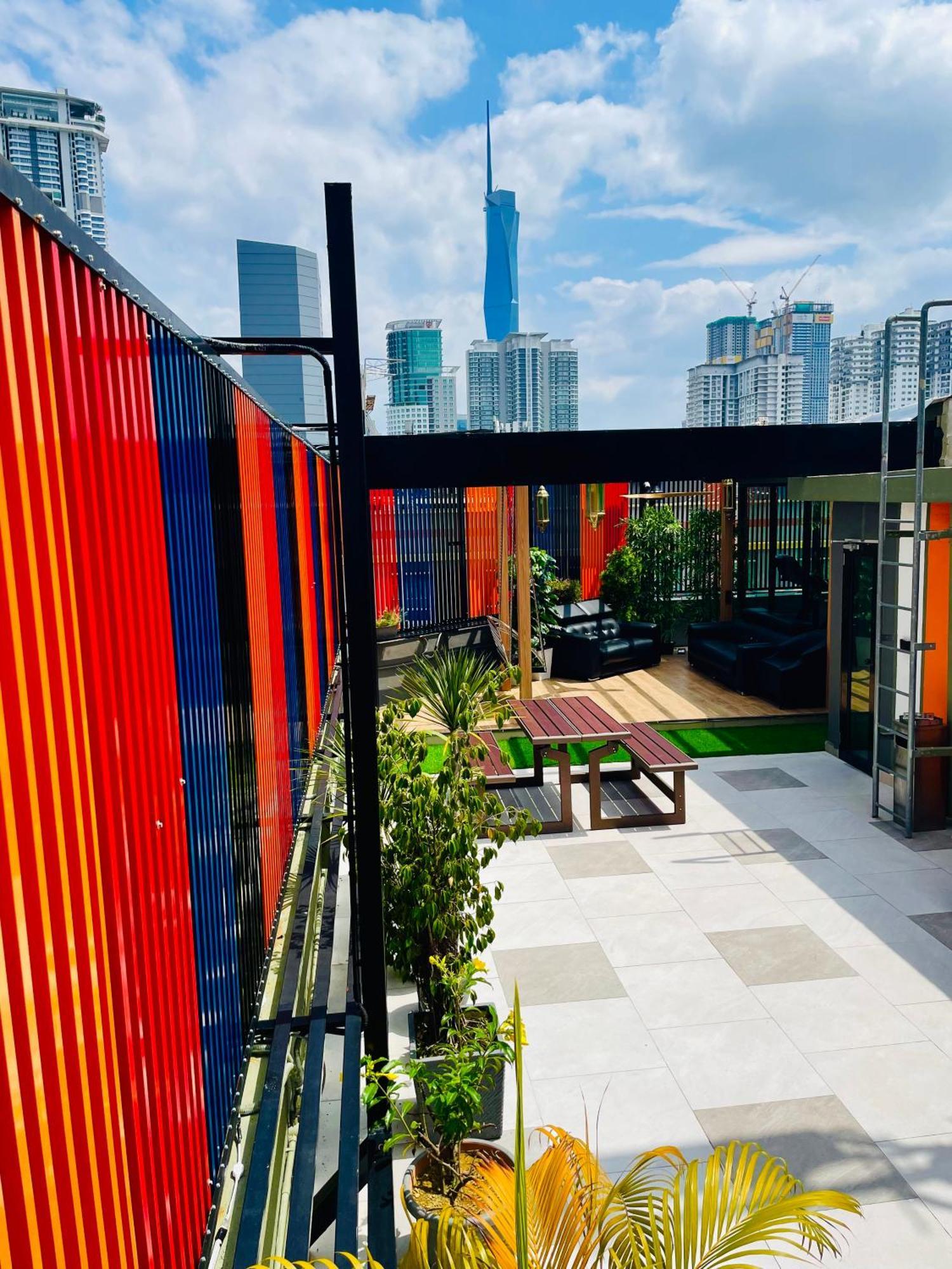 Essy Hotel Kl Sentral Kuala Lumpur Exterior photo